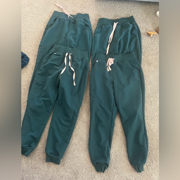 4 High Waisted Zamora Jogger Scrub Pants